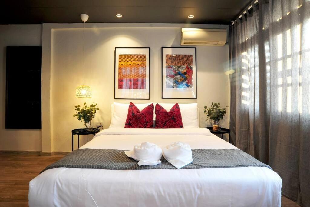 Kratib House @ MRT Queen Sirikit 400m Kratib House @ MRT Queen Sirikit 400m
