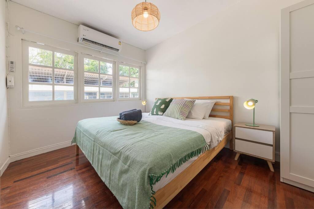Oasis townhouse in the perfect location Oasis townhouse in the perfect location