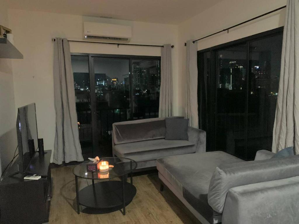 Skyline View - BTS Thong Lo Skyline View - BTS Thong Lo