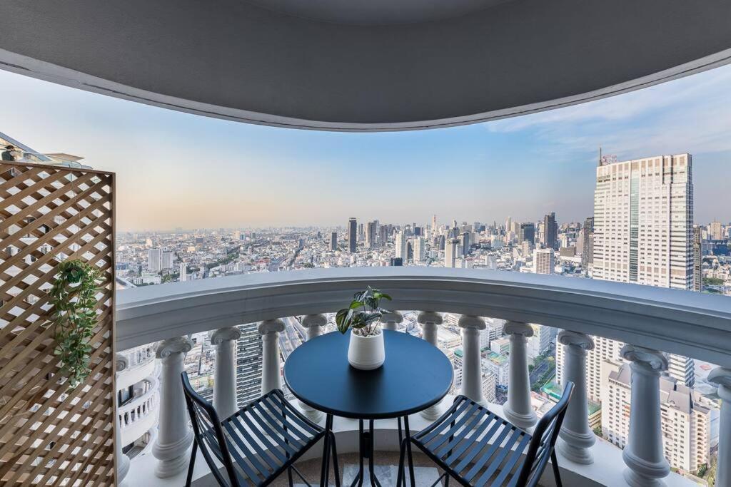Iconic skyline, Big apartment, Great location Iconic skyline, Big apartment, Great location