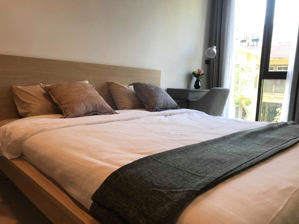 CBD Asoke/Nana/Ploenchit +2 mins to Terminal 21 CBD Asoke/Nana/Ploenchit +2 mins to Terminal 21