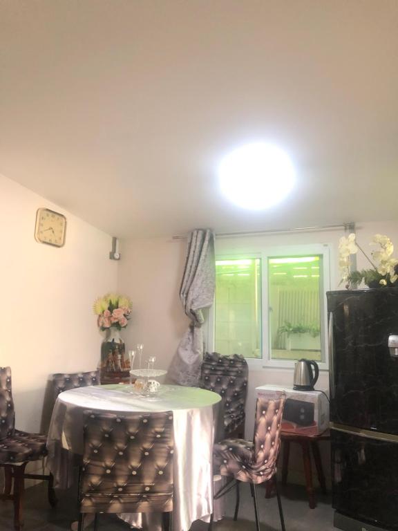Silver Room Guest House Very Close Bangkok Hospital Silver Room Guest House Very Close Bangkok Hospital