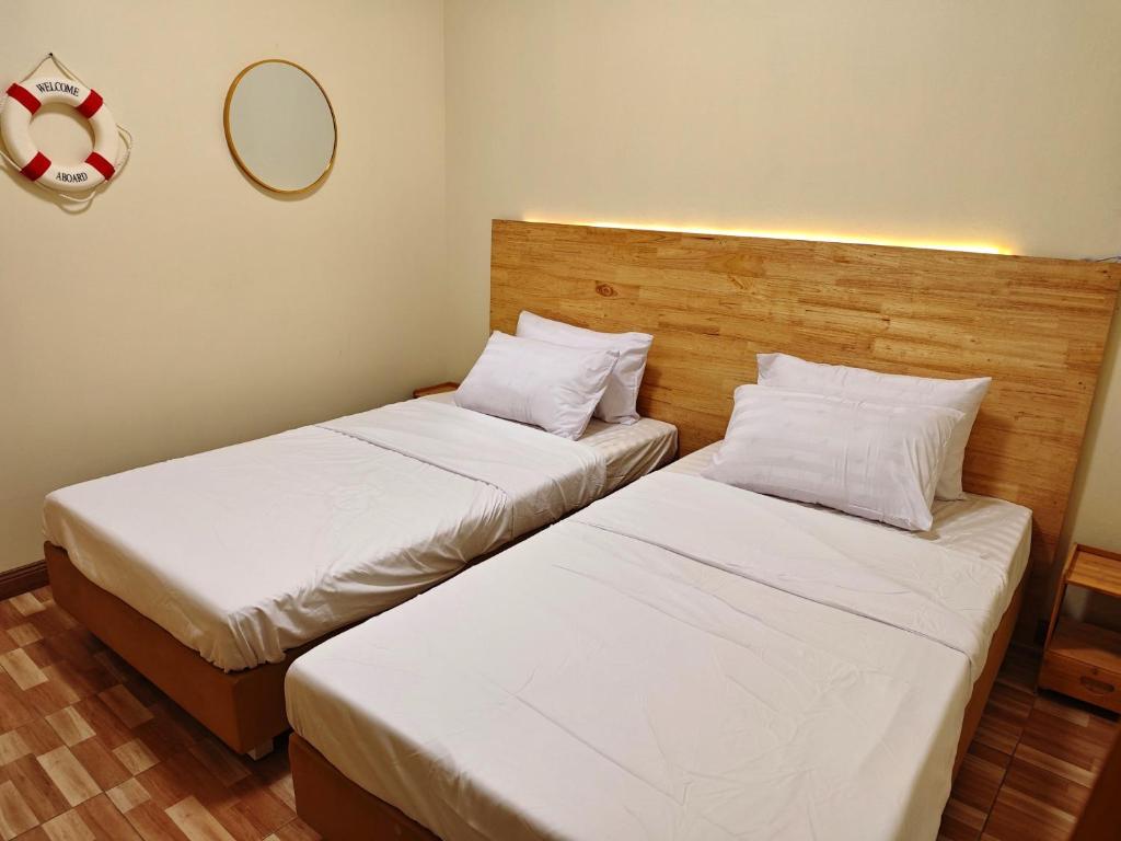 Latitude 13 Room & breakfast Latitude 13 Room & breakfast