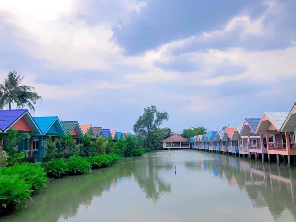 Baan Chay Namm Resort Baan Chay Namm Resort