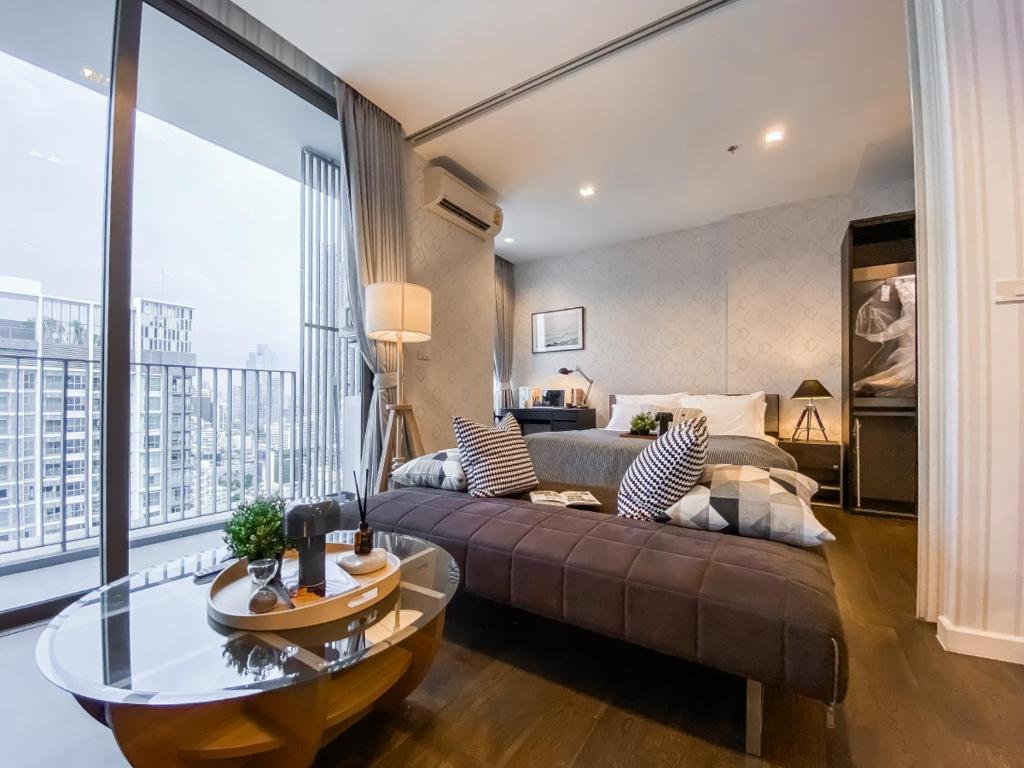 Modern High-Rise 1BR - Ultra Fast Wifi - Sathorn Modern High-Rise 1BR - Ultra Fast Wifi - Sathorn