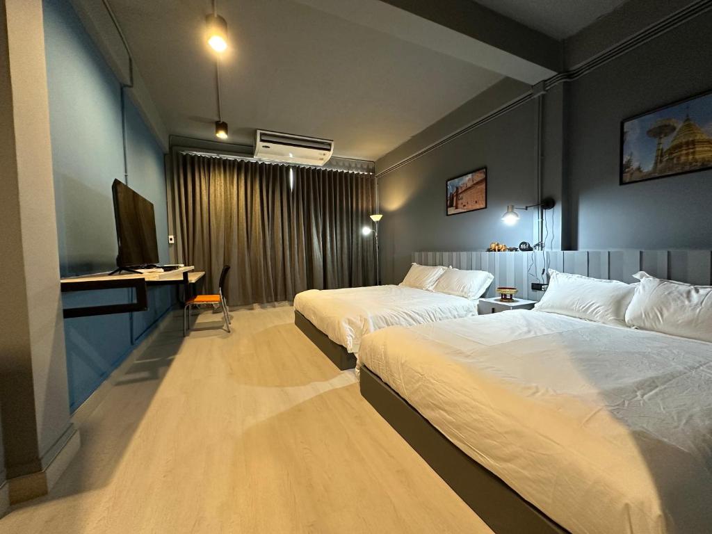 Chiangmai vibe, City House, 7 mins to BTS, City center, Private room in Sathon, Private bathroom, Bangkok, Thailand Chiangmai vibe, City House, 7 mins to BTS, City center, Private room in Sathon, Private bathroom, Bangkok, Thailand