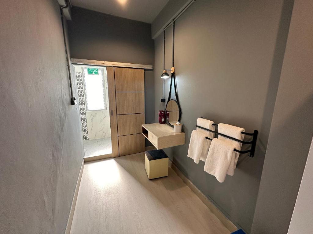 Chiangmai vibe, City House, 7 mins to BTS, City center, Private room in Sathon, Private bathroom, Bangkok, Thailand Chiangmai vibe, City House, 7 mins to BTS, City center, Private room in Sathon, Private bathroom, Bangkok, Thailand