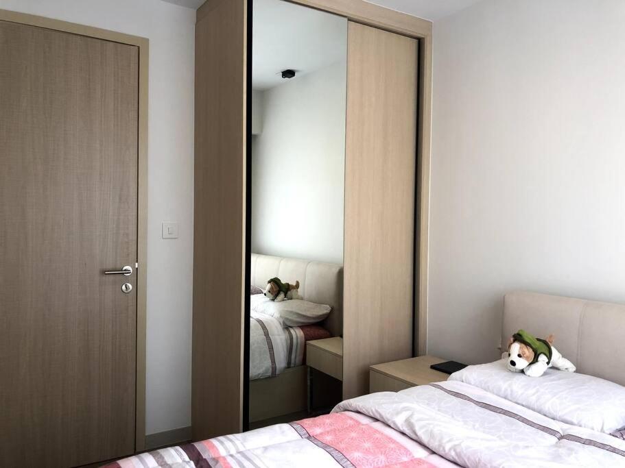 SHADE of Sky Sathon - Pool, Fitness, Parking, Wifi