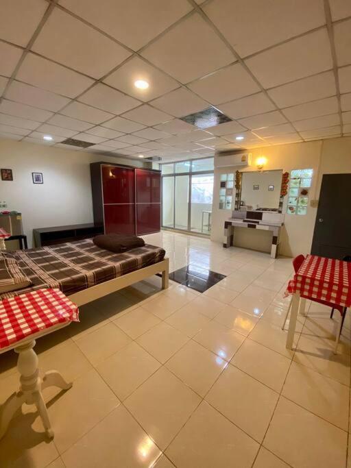 Ratanawong Place 521 Ratanawong Place 521