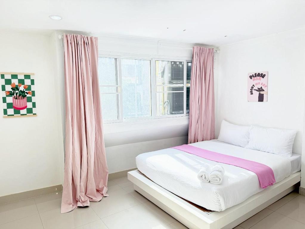 Oh My Nap- Sukhumvit Soi 3 BTS Nana Oh My Nap- Sukhumvit Soi 3 BTS Nana