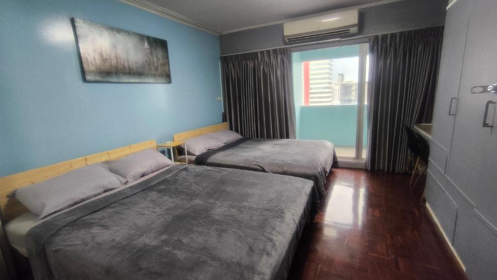 Silom room 40 sqm with 2 Queen beds for 4 persons Silom room 40 sqm with 2 Queen beds for 4 persons