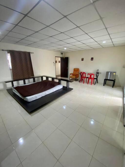 Ratanawong Place 523 Ratanawong Place 523