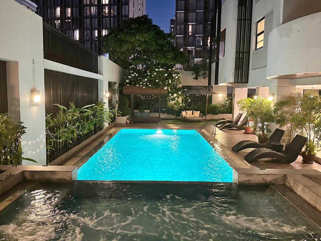 Spacious Sukhumvit apart ment near emsphere BTS phrom phong Spacious Sukhumvit apart ment near emsphere BTS phrom phong