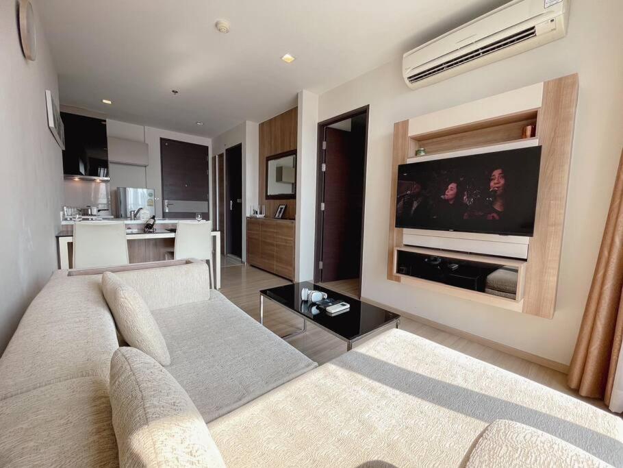 Luxurious Downtown River View chao phraya river Luxurious Downtown River View chao phraya river