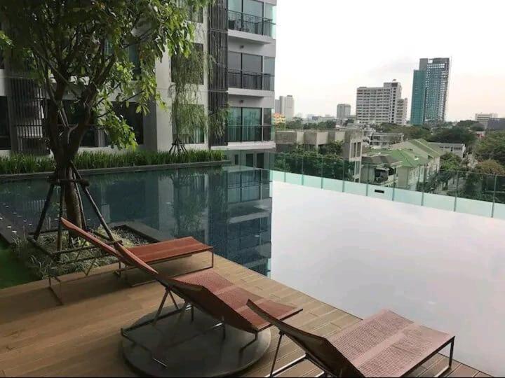 Luxurious Downtown Apartment With Train Access Bts