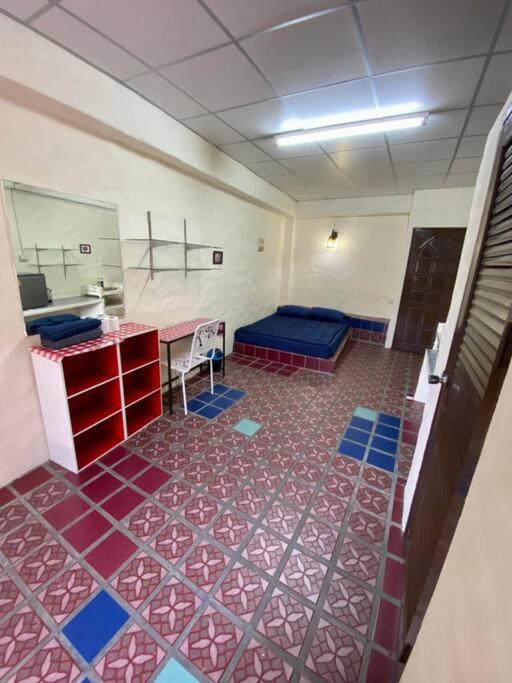 Ratanawong Place 301 Ratanawong Place 301