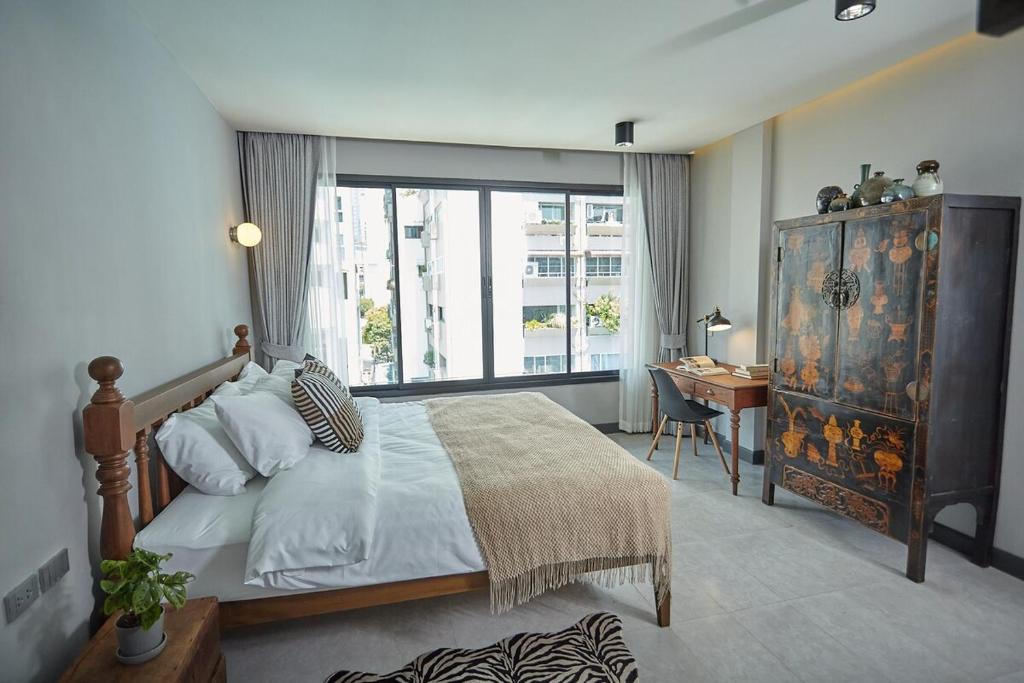 Spacious duplex 2 BR apartment max 6 guests - 3 min walk to BTS Nana Spacious duplex 2 BR apartment max 6 guests - 3 min walk to BTS Nana