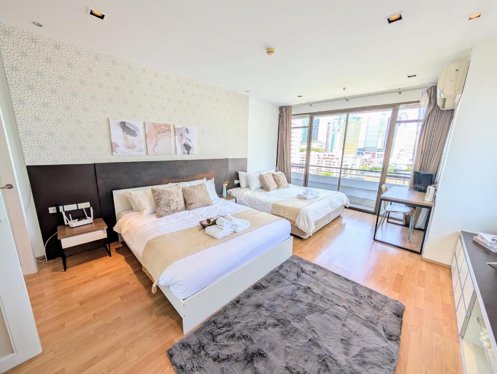 Executive 2 Bed Nana BTS 100m Bangkok Skyline Executive 2 Bed Nana BTS 100m Bangkok Skyline