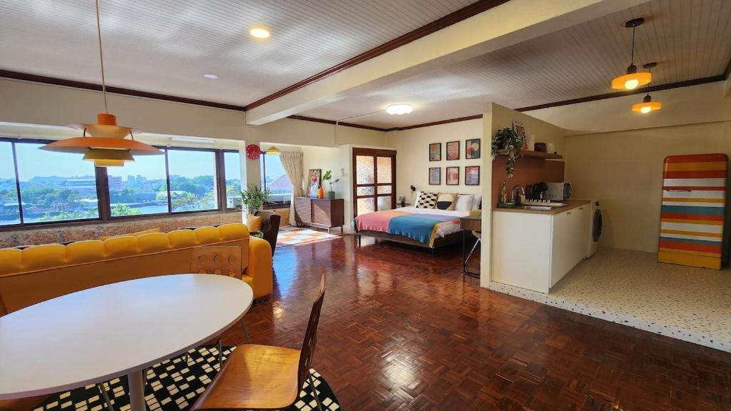 Best River view, Retro vibe studio apartment - Bangkok Old Town Best River view, Retro vibe studio apartment - Bangkok Old Town
