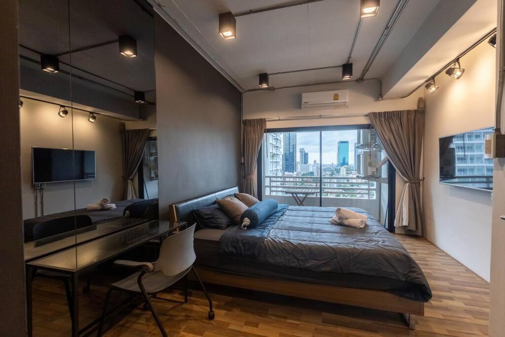 Cozy 2BR Duplex-Apartment in Thong Lor Cozy 2BR Duplex-Apartment in Thong Lor