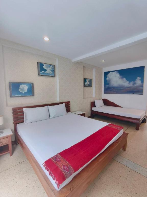 Cloud no 3 Serene Oasis King Bed in BKK Heart Cloud no 3 Serene Oasis King Bed in BKK Heart