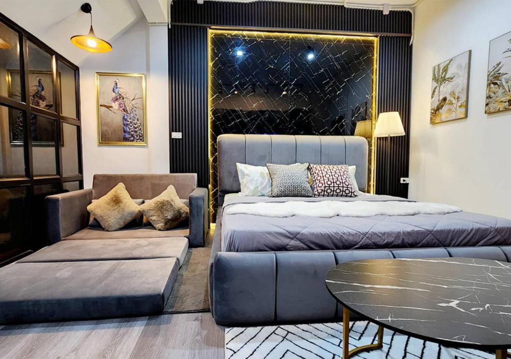 Lasalle House - 4- storey entire house with rooftop 200 sqm Suvarnabhumi airport ,BTS Lasalle House - 4- storey entire house with rooftop 200 sqm Suvarnabhumi airport ,BTS