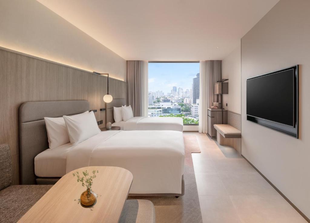 Kromo Bangkok, Curio Collection By Hilton Kromo Bangkok, Curio Collection By Hilton
