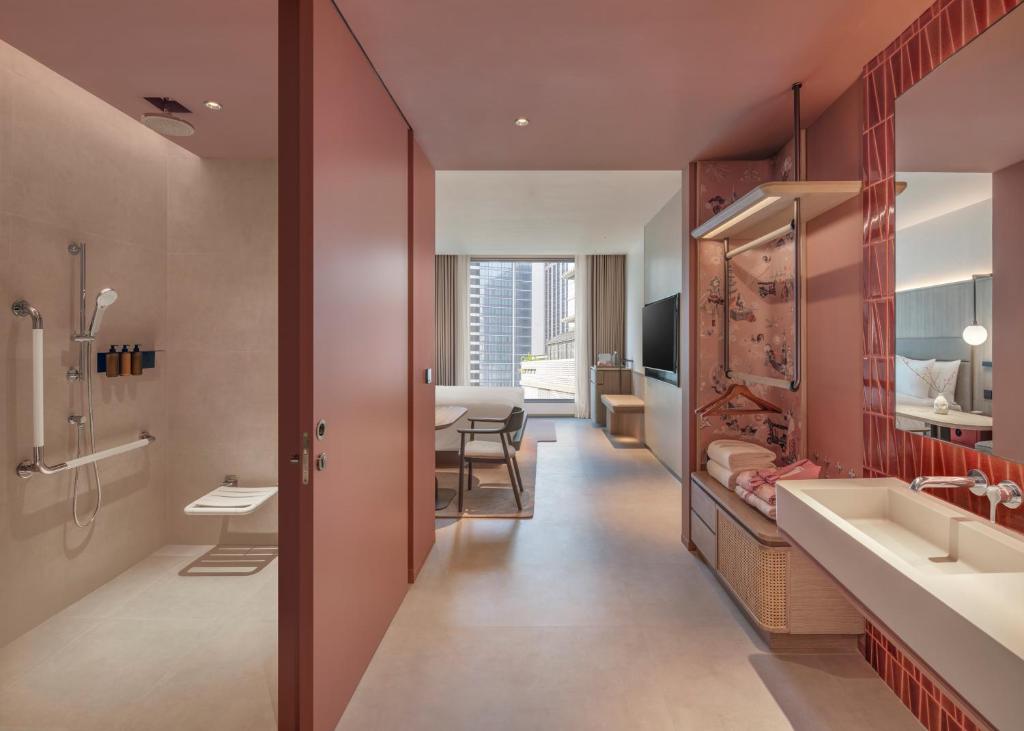 Kromo Bangkok, Curio Collection By Hilton Kromo Bangkok, Curio Collection By Hilton