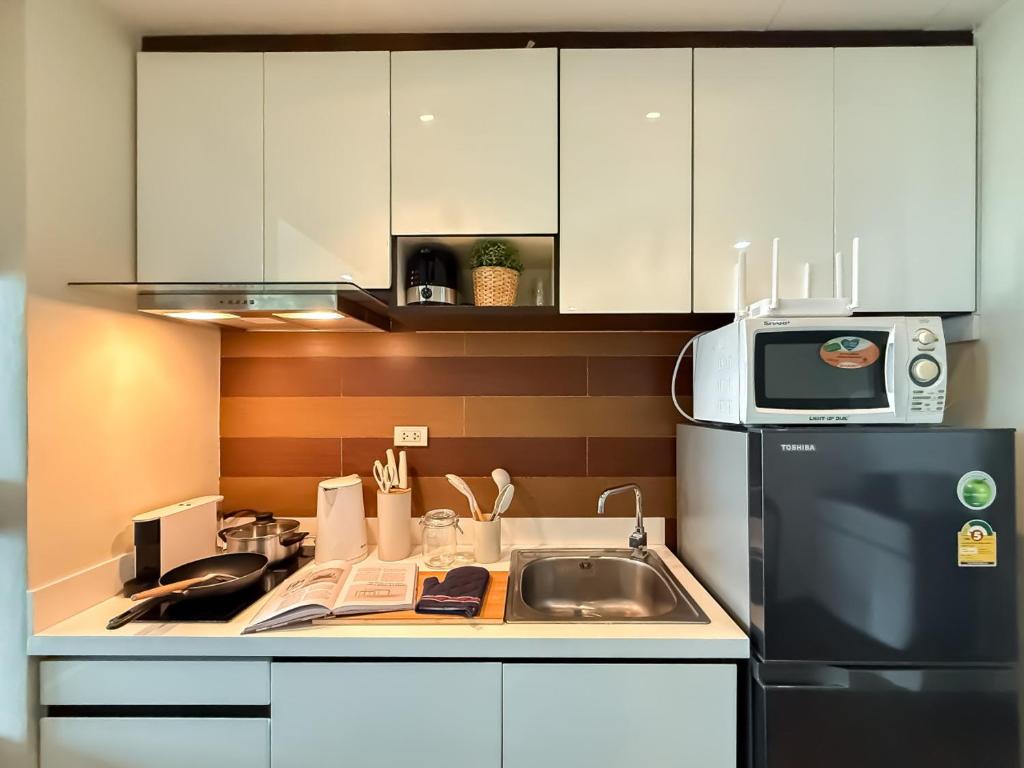 Transquil Modern 1BR - Ultra Fast WiFi - BTS Ari Transquil Modern 1BR - Ultra Fast WiFi - BTS Ari