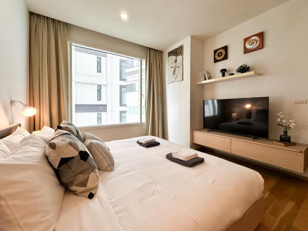 Modern Expansive - Ultra Fast WiFi - BTS Phrom Phong Modern Expansive - Ultra Fast WiFi - BTS Phrom Phong
