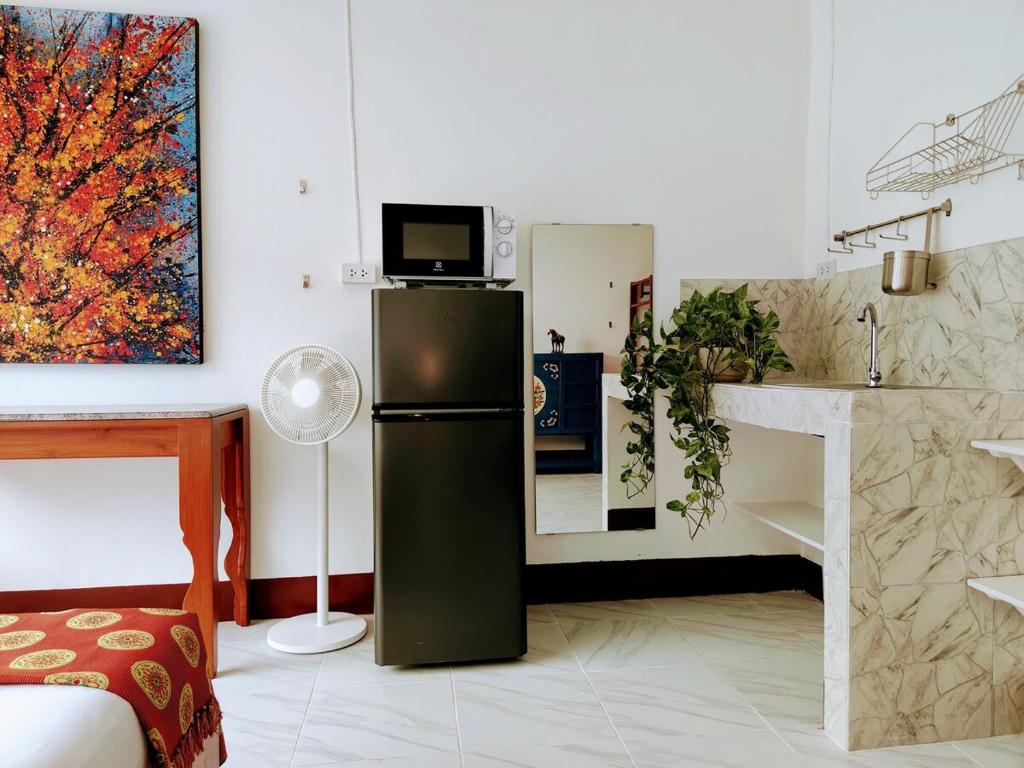 Lumphini Perfect Escape Sunny Rooftop EnSuite Lumphini Perfect Escape Sunny Rooftop EnSuite