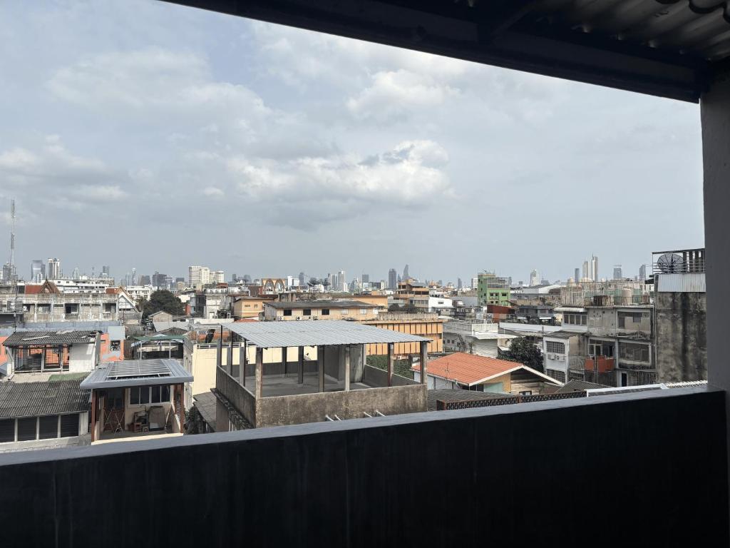 Nomad Yard Hostel Nomad Yard Hostel