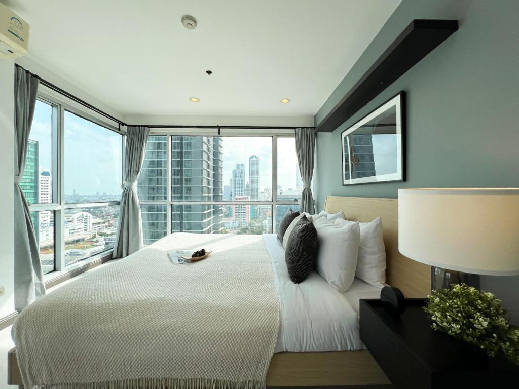 Stylish 2BR City View - BTS St.Louis - Ultra Fast Wifi Stylish 2BR City View - BTS St.Louis - Ultra Fast Wifi