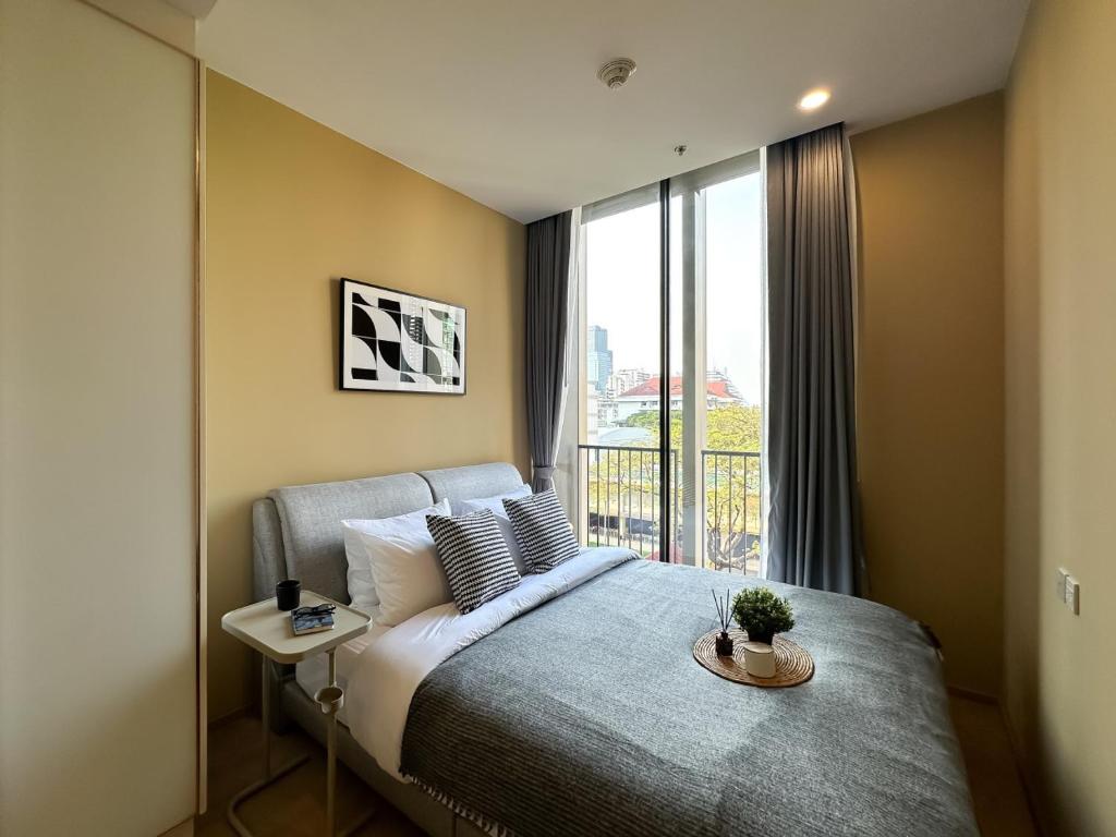 Luxurious Downtown 1BR - Ultra Fast WiFi - BTS Asoke Luxurious Downtown 1BR - Ultra Fast WiFi - BTS Asoke
