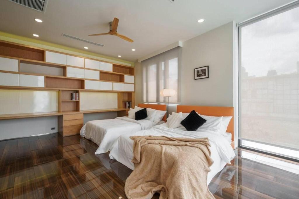 Ekkamai Luxury Villa with Home Cinema Ekkamai Luxury Villa with Home Cinema