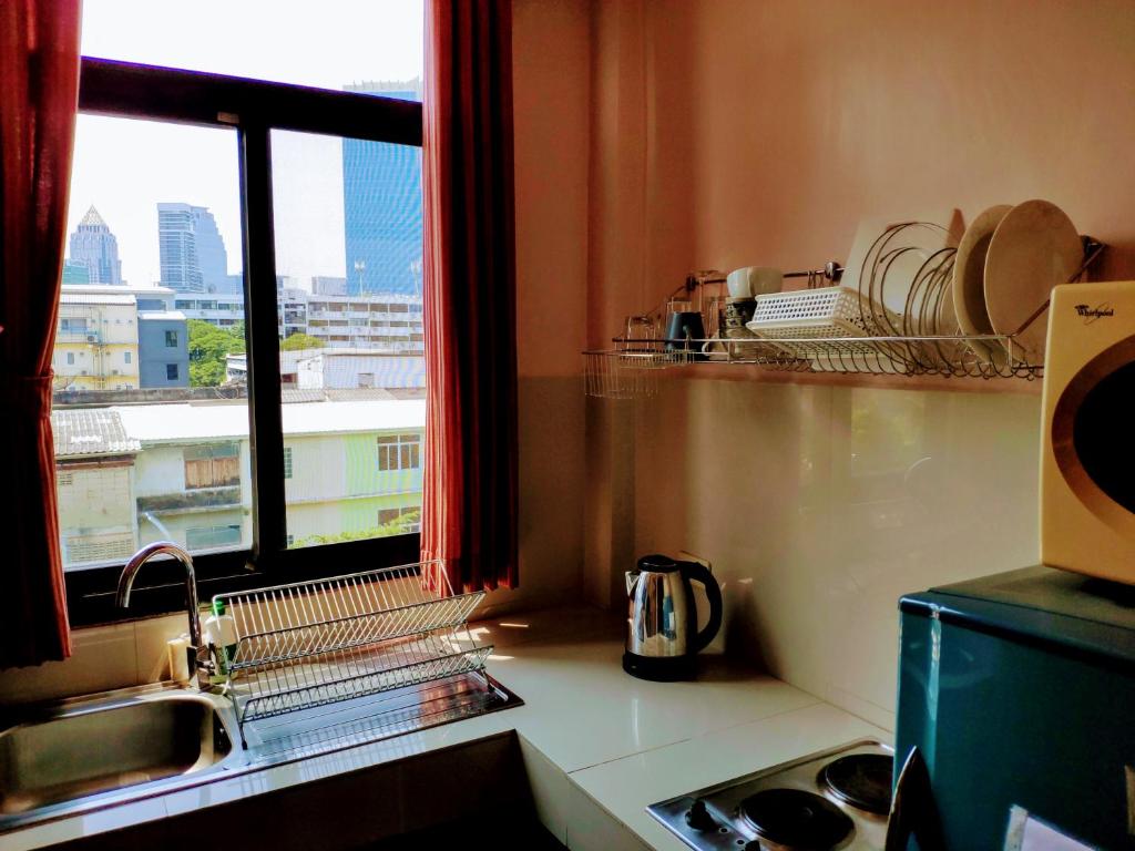 Old Sрice 5 Elegant Tranquility Your BKK Haven Old Sрice 5 Elegant Tranquility Your BKK Haven