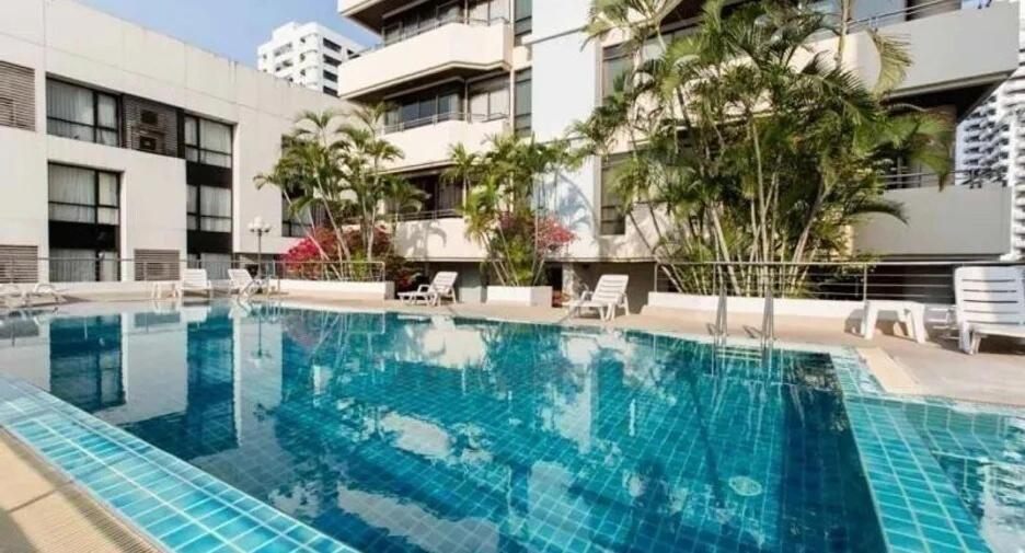 Modern 2 Bed Executive Unit - 5min to Nana BTS Modern 2 Bed Executive Unit - 5min to Nana BTS