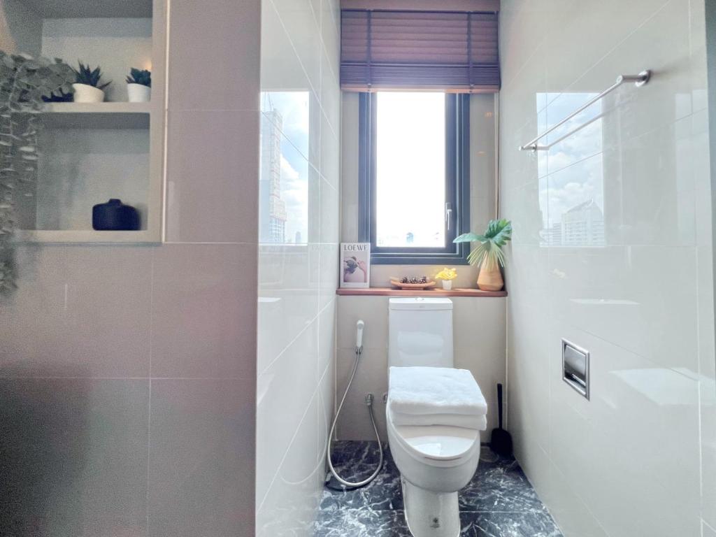 Urban Chic Living - 1BR - Ultra Fast WiFi - BTS Asoke Urban Chic Living - 1BR - Ultra Fast WiFi - BTS Asoke