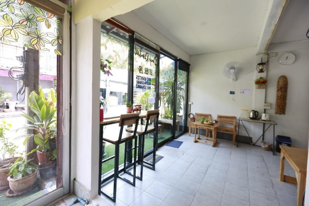 Banana Hostel Donmuang Banana Hostel Donmuang