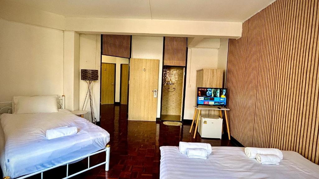 Coco House Sukhumvit 1, BTS ploenchit