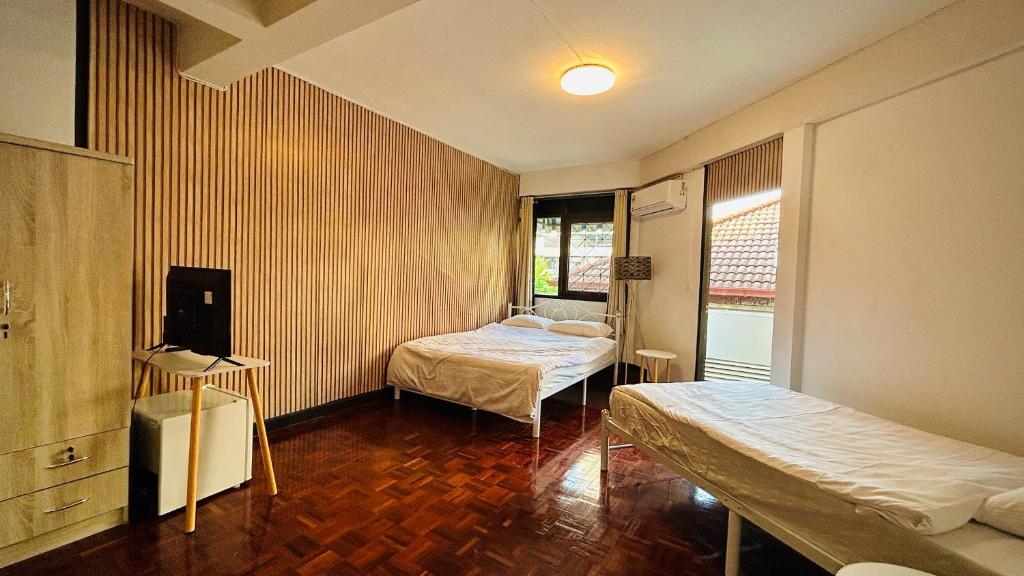 Coco House Sukhumvit 1, BTS ploenchit