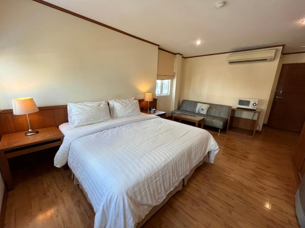 Jhouse Thonglor Jhouse Thonglor