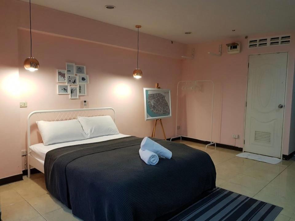 Sweet Honey Tossed Private Condo Sweet Honey Tossed Private Condo