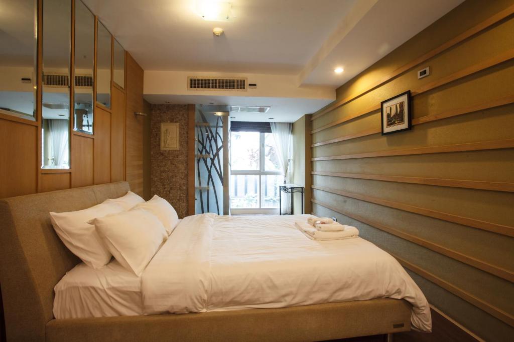 2B-Short-term rental allowed-2BRs Downtown Bangkok