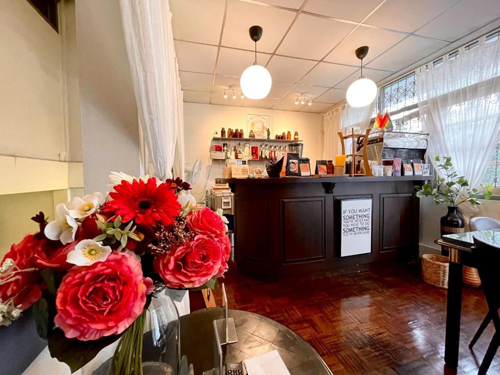 MIDNIGHT CREPES Homecafe/Lifestyle Studio MIDNIGHT CREPES Homecafe/Lifestyle Studio