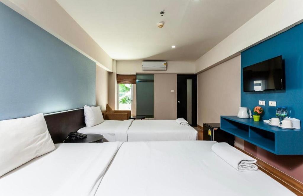 The Grand Lunara Hotel At Srinakarin The Grand Lunara Hotel At Srinakarin
