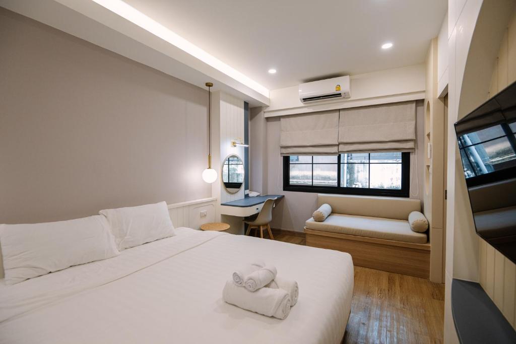 Moon House BKK Room 3B Moon House BKK Room 3B