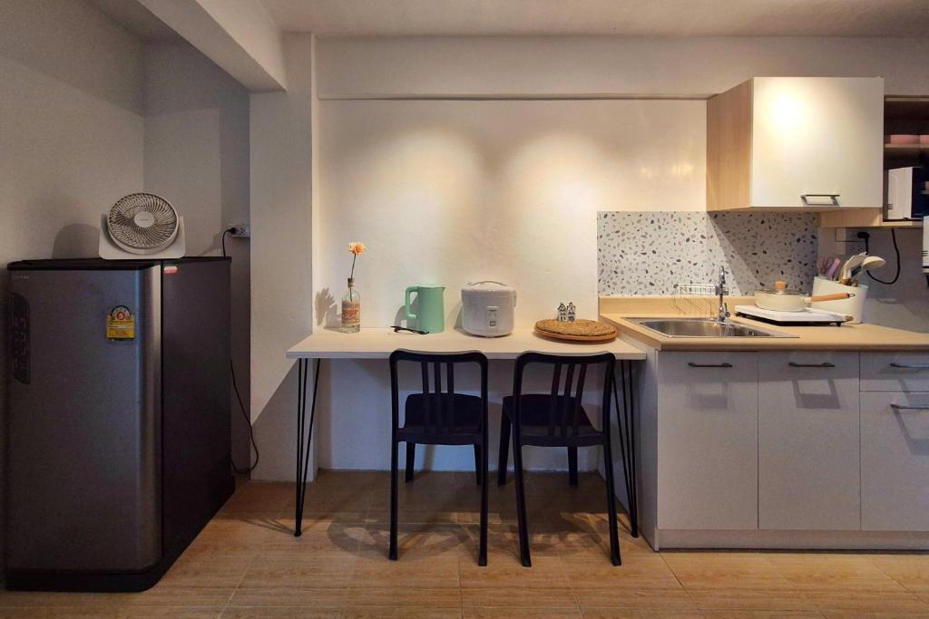 Entire townhouse at Yaek Lam Sali station Entire townhouse at Yaek Lam Sali station