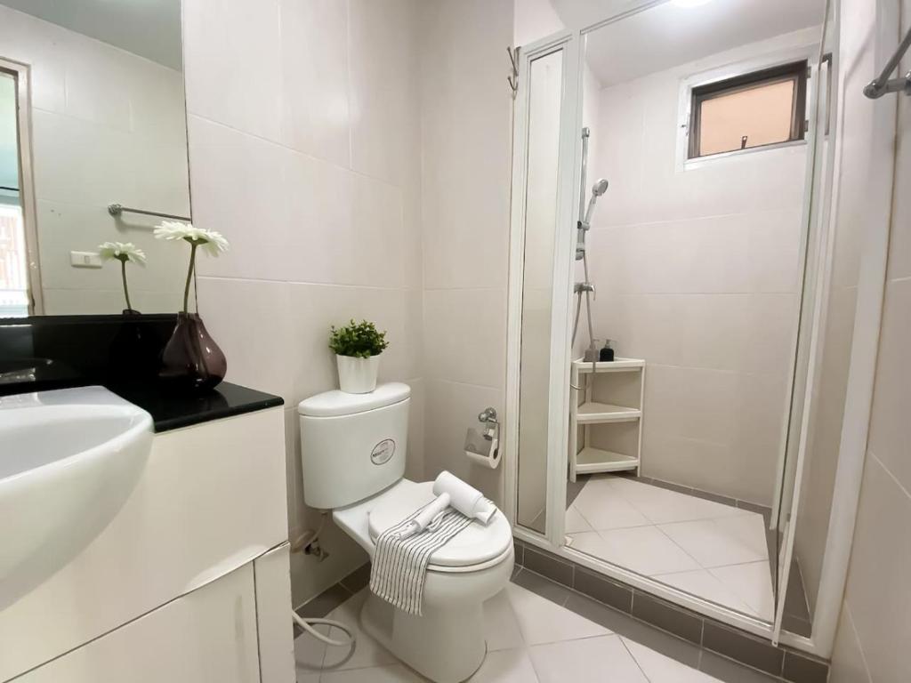 Spacious 53 SQM - BTS Thong Lo - Ultra Fast WiFi
