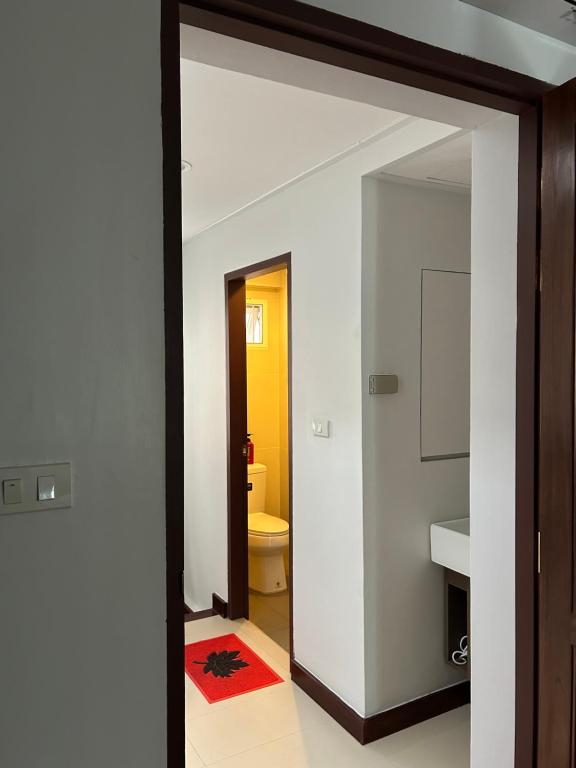 Private house in chinatown 5 Mins walk MRT Samyot 15 Mins Iconsiam Private house in chinatown 5 Mins walk MRT Samyot 15 Mins Iconsiam